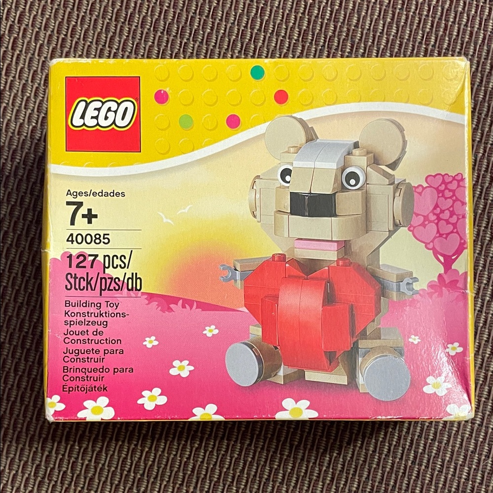 Vintage Lego seasonal set bear with heart new in box